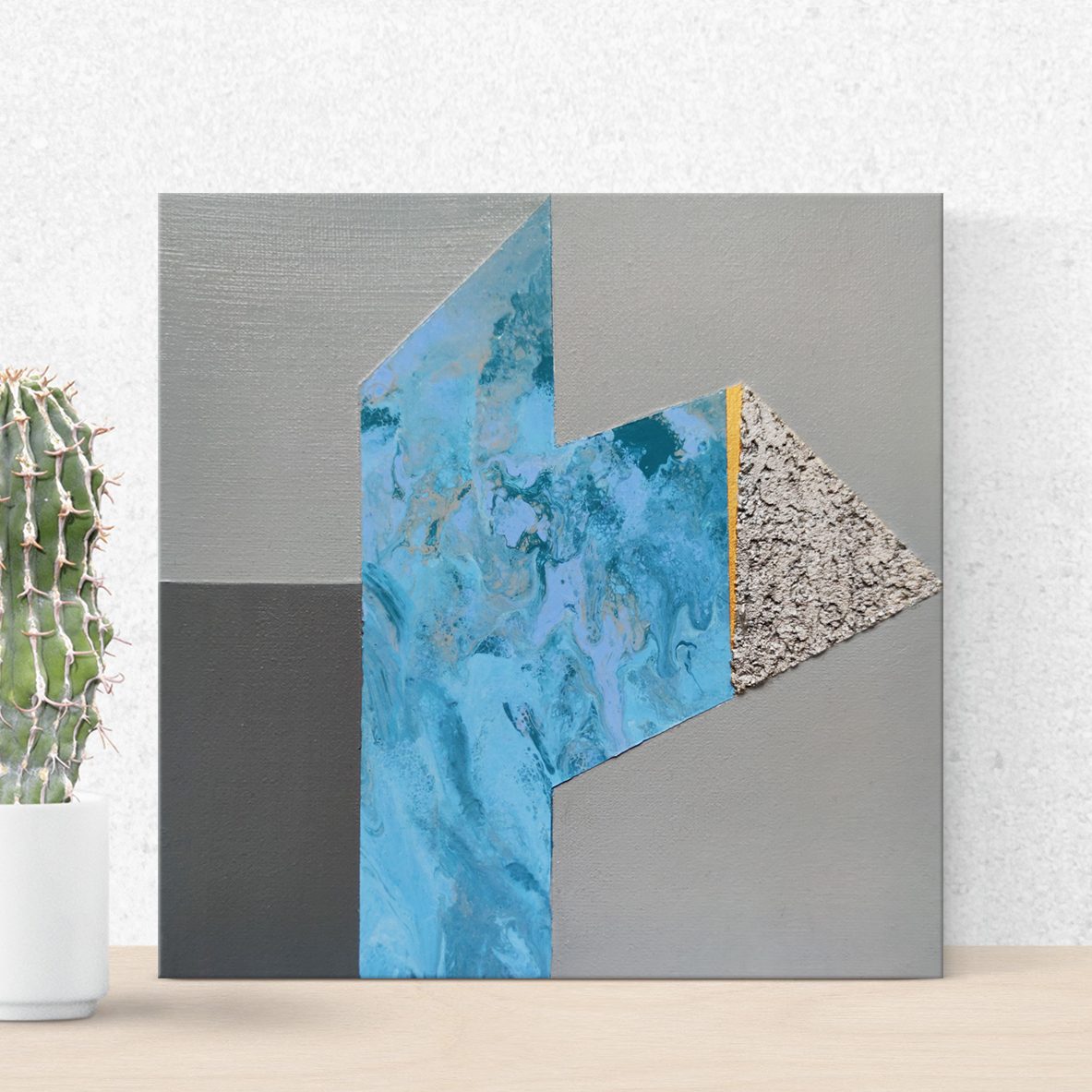 Miniatura błękitna z szarym betonem. 20 x 20 cm