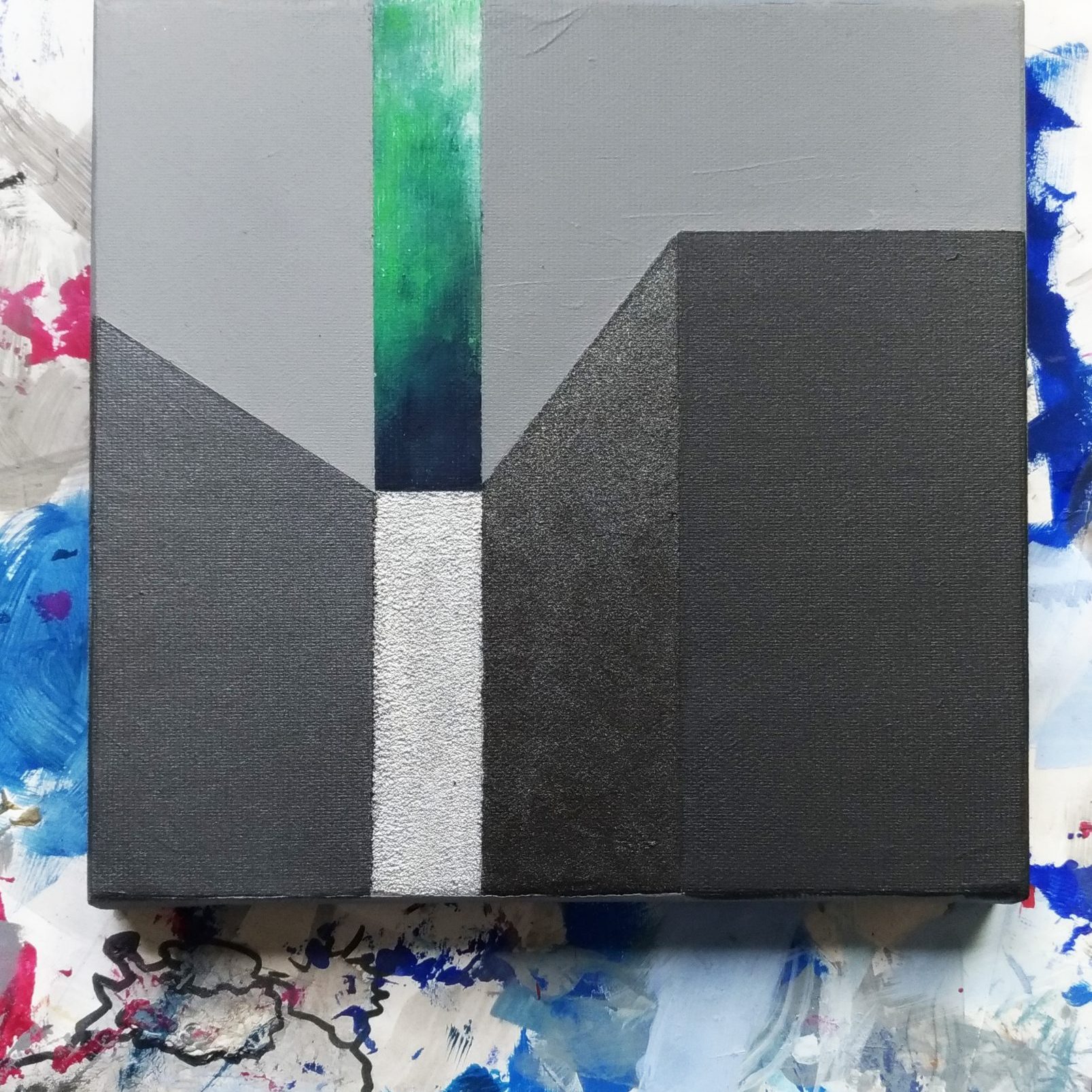 Miniatura malarska, szara z zielonym i srebrnym pasem, 20 x 20 cm